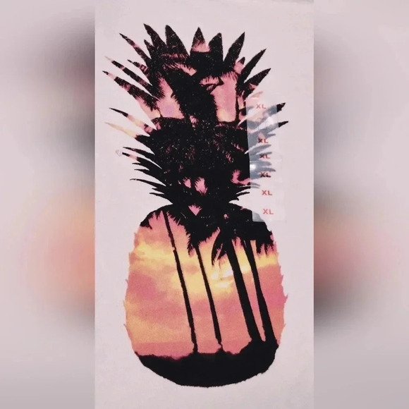 ☆☆SALE☆☆ Old Navy, Size XL, White Pineapple "Everywear" Tee - Picture 2 of 5